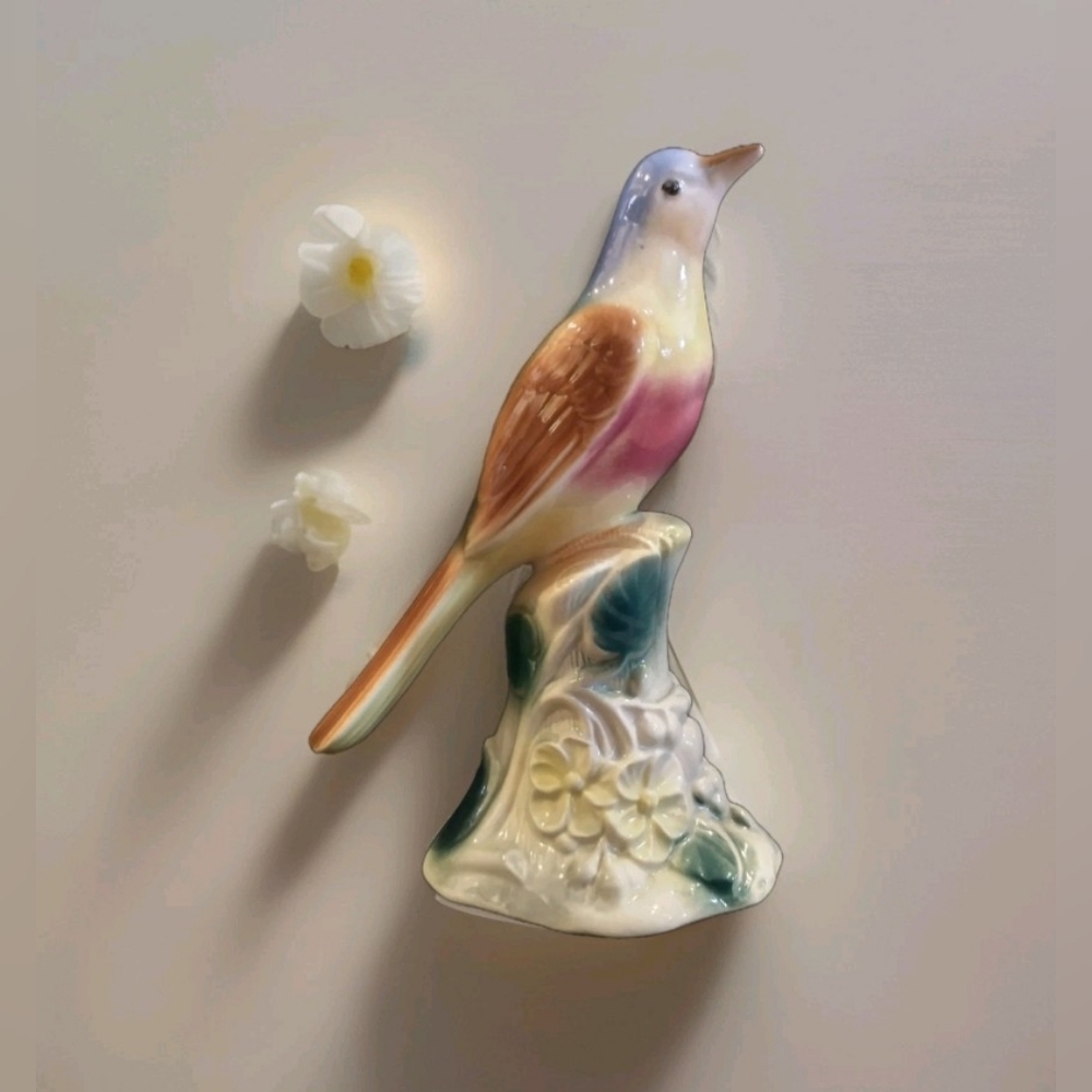 Vintage Royal Copley Spaulding Bird Figurine 8" Fly Catcher Song Bird Multicolor